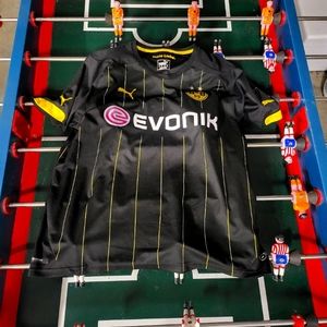 BORUSSIA DORMUND AWAY 2015-2016 BLACK SOCCER JERSEY SIZE XL.
